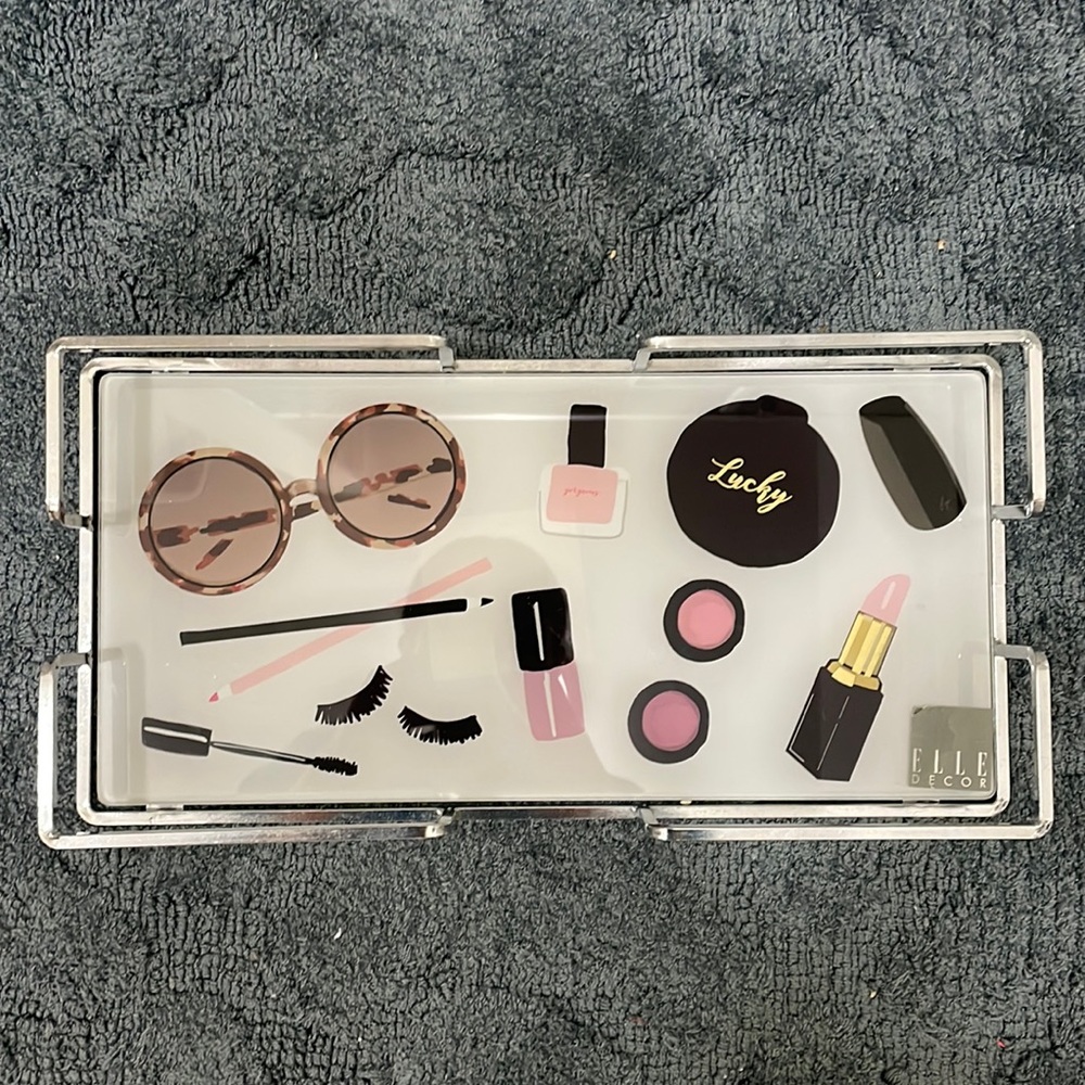Make up containers